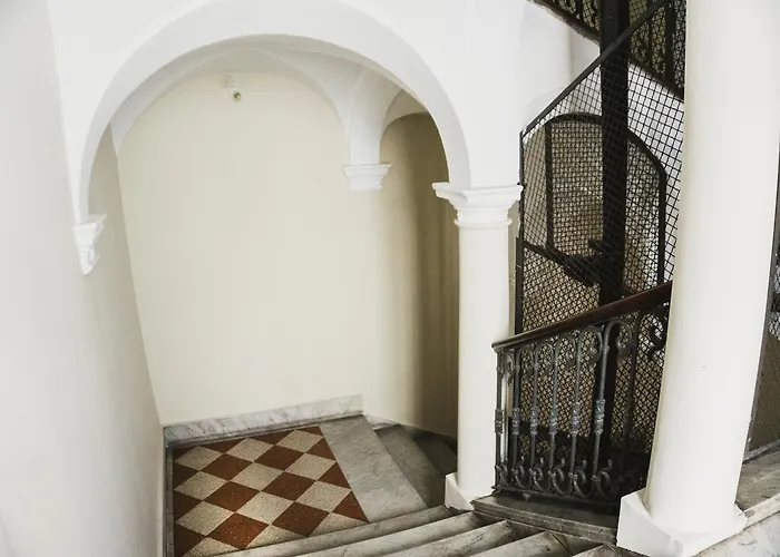House Penzion 4*